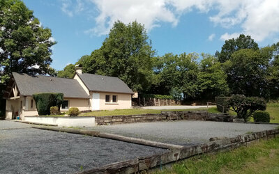 TERRAIN DE PÉTANQUE